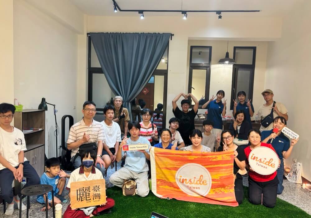 曬台灣協會講座合照